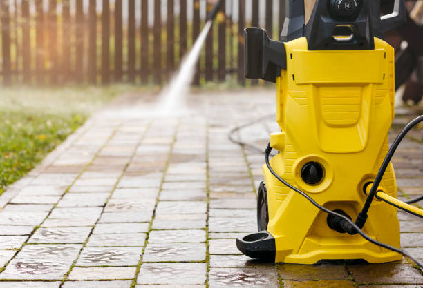 Best Pool Deck Cleaning  in Sully Square, VA